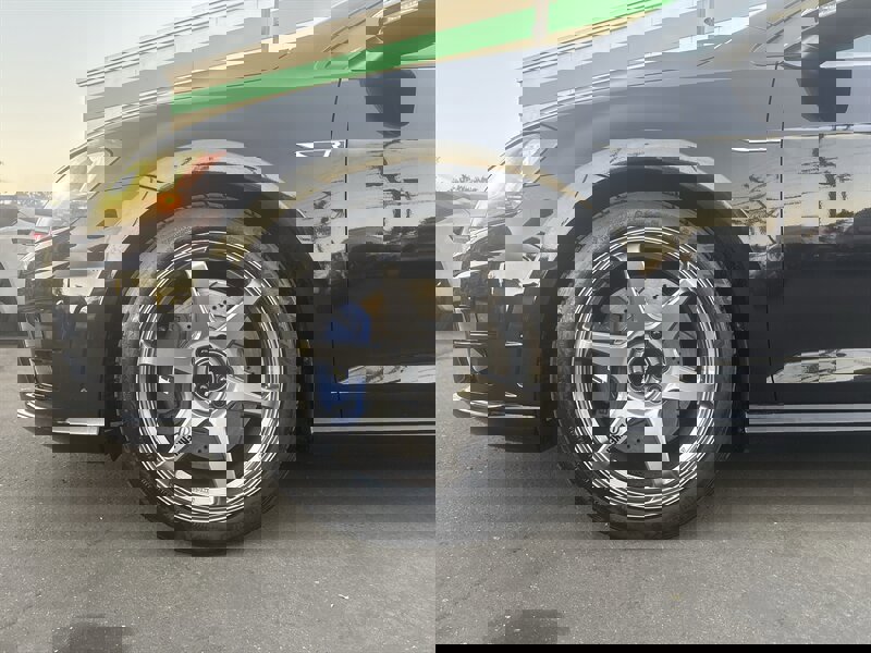 Used 2016 Volkswagen Golf 4-Door image 3