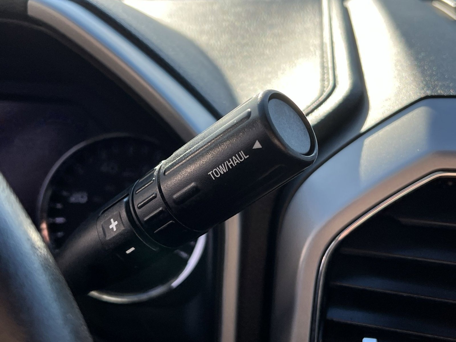 Used 2019 Ford F250 Lariat w/ Chrome Package image 22