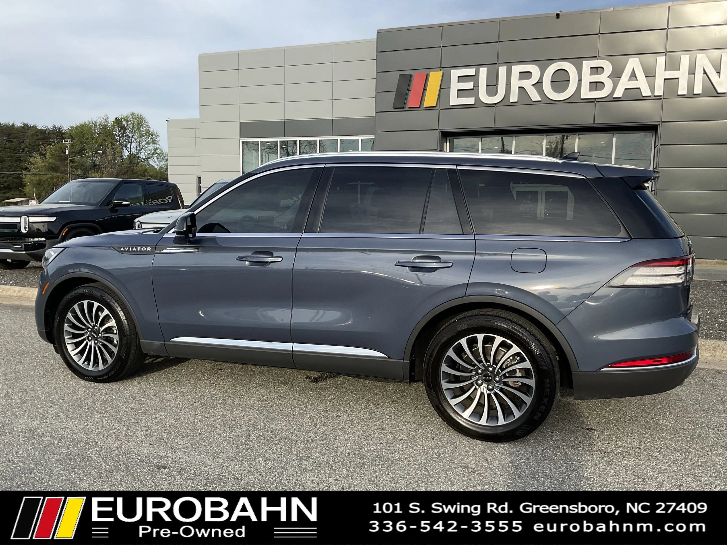 Used 2021 Lincoln Aviator Reserve w/ Elements Package Plus RWD image 32