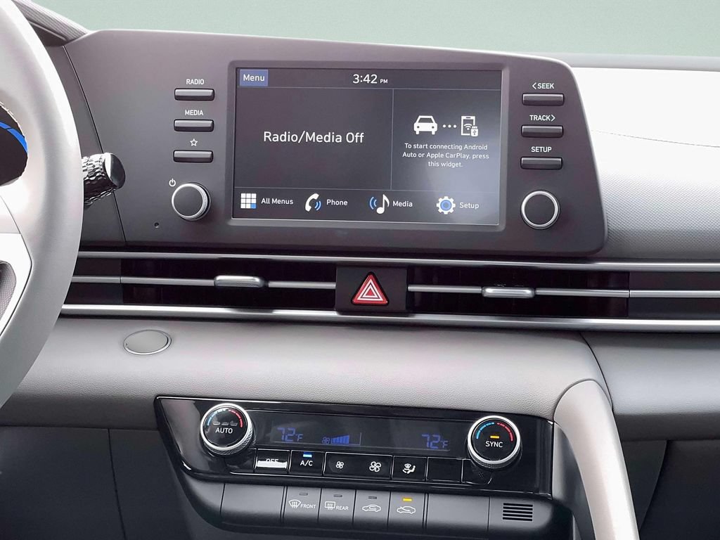 New 2026 Hyundai Elantra Sport FWD image 19
