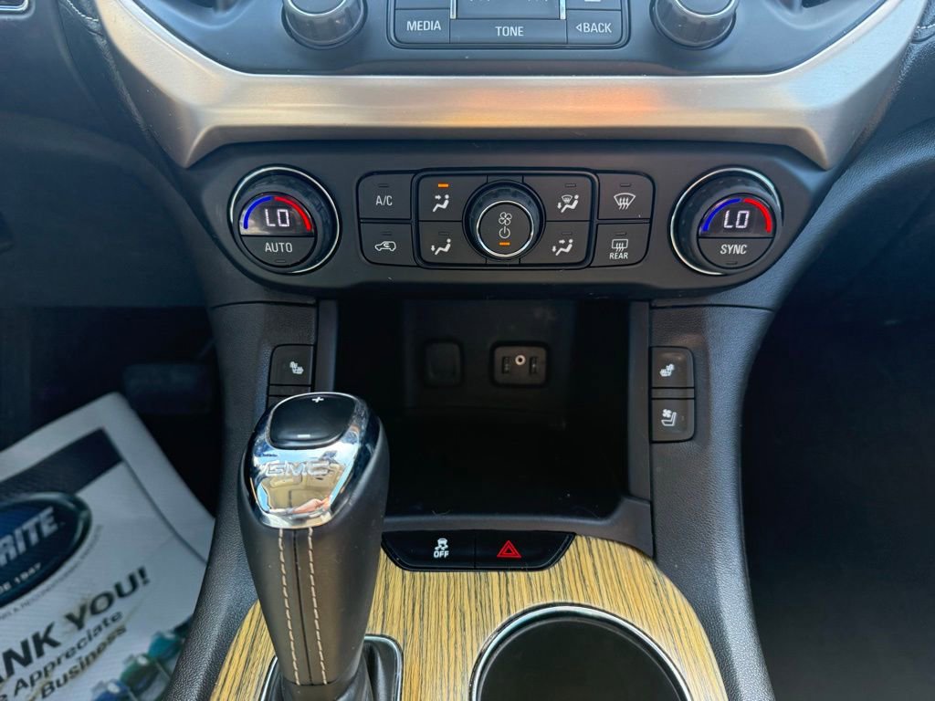 Used 2017 GMC Acadia Denali image 43