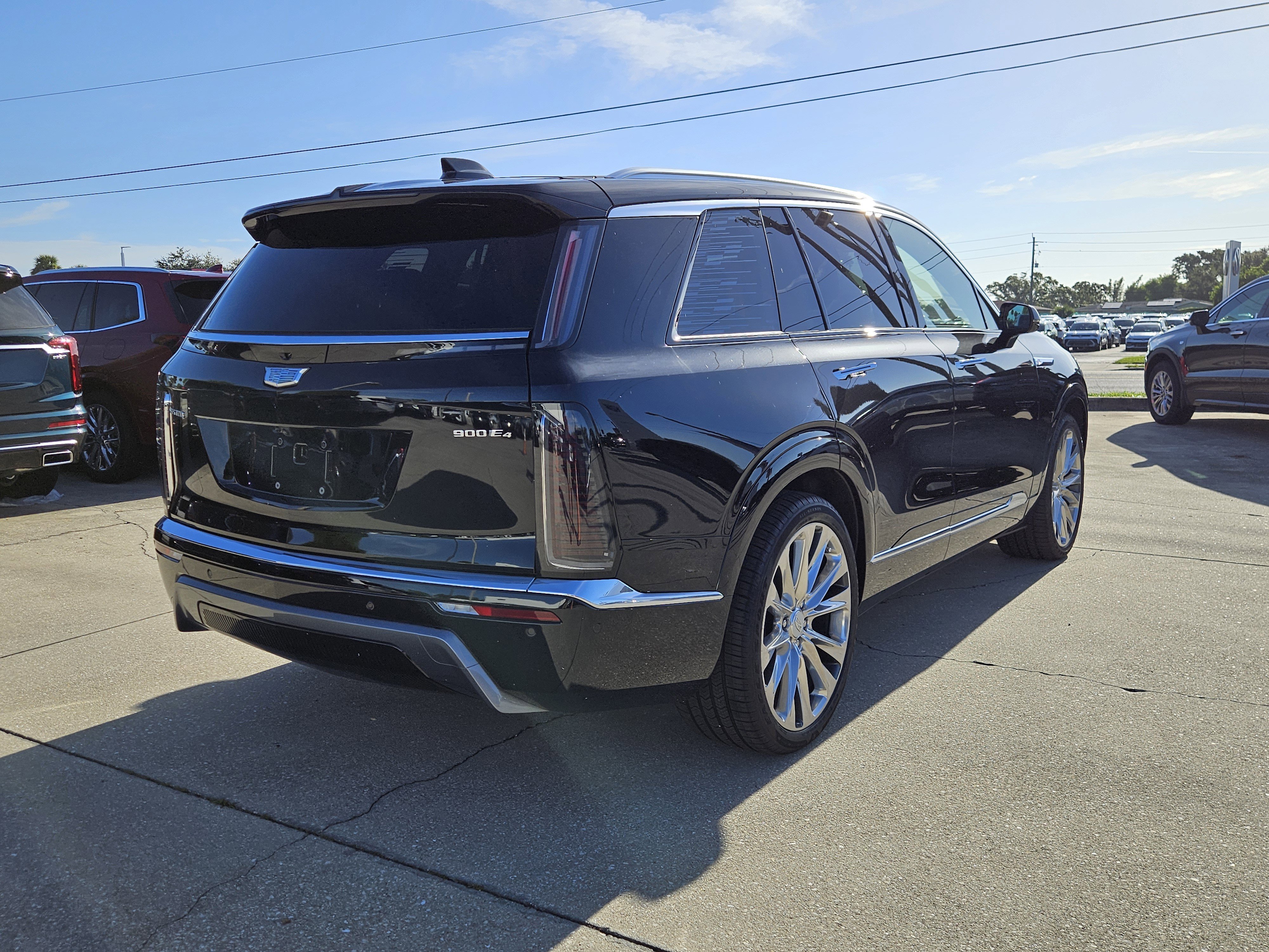 New 2026 Cadillac Vistiq Premium Luxury w/ LPO, Floor Liner Package image 40