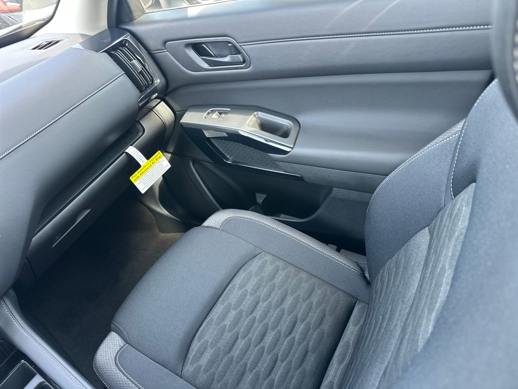 New 2026 Nissan Pathfinder SV image 28