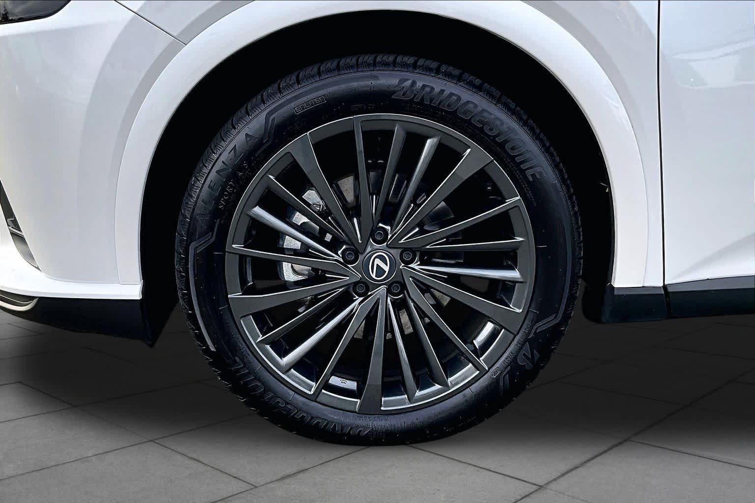 Certified 2026 Lexus RX 350h AWD/4WD image 11