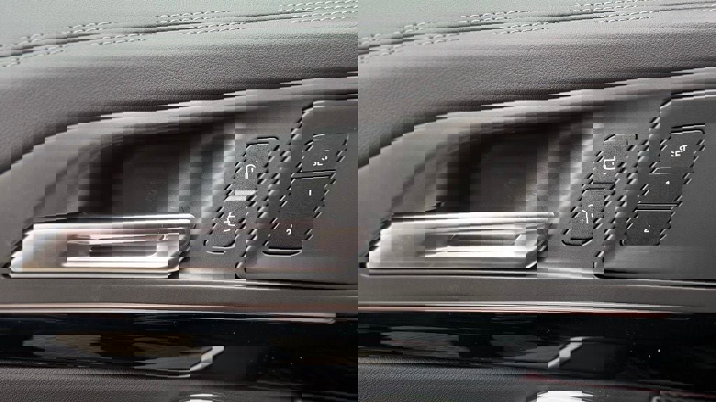 New 2026 BMW X1 xDrive28i w/ Convenience Package image 12