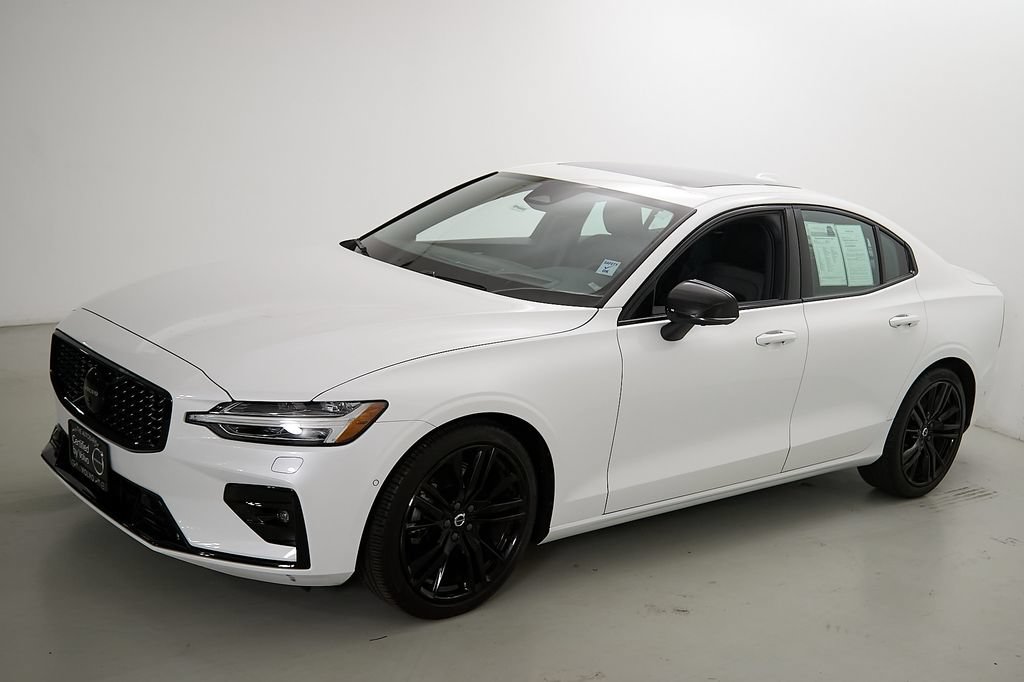 Certified 2025 Volvo S60 B5 Ultra AWD/4WD image 6