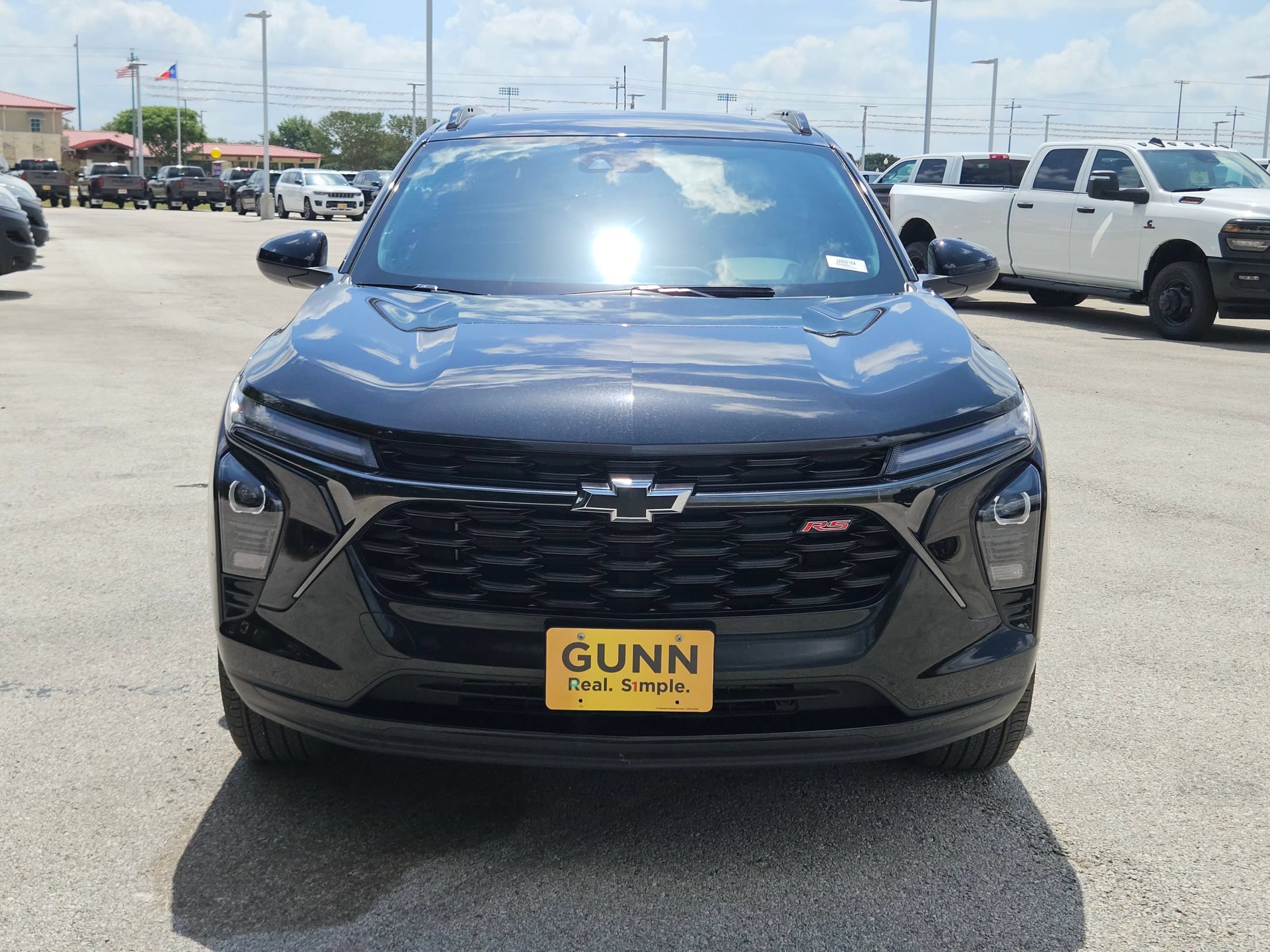 Used 2024 Chevrolet Trax RS w/ Sunroof Package FWD image 8