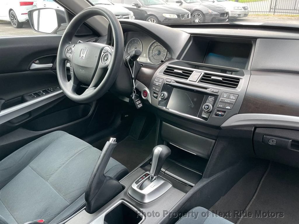 Used 2013 Honda Crosstour EX image 15