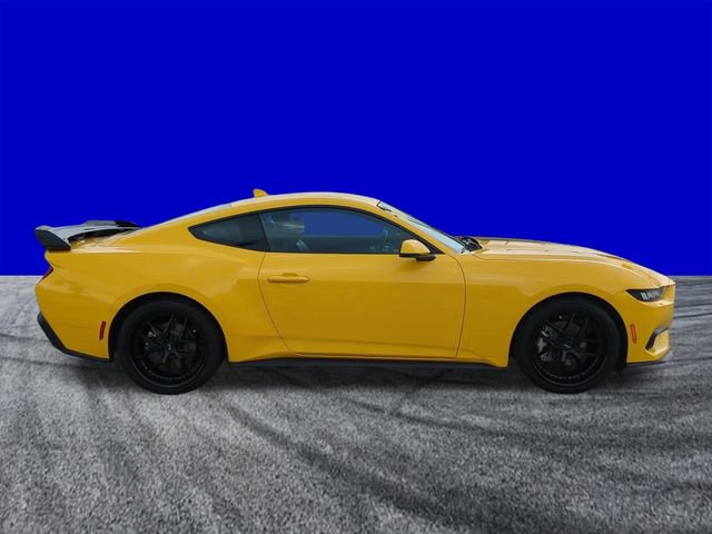 Used 2024 Ford Mustang Premium image 3