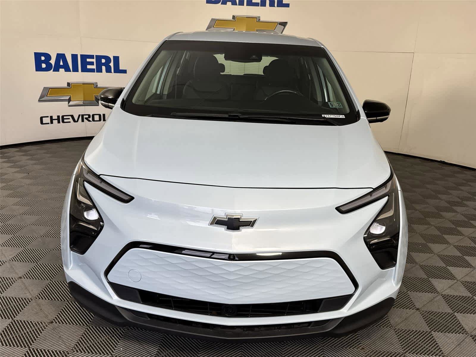 Used 2023 Chevrolet Bolt LT w/ Infotainment Package FWD image 7