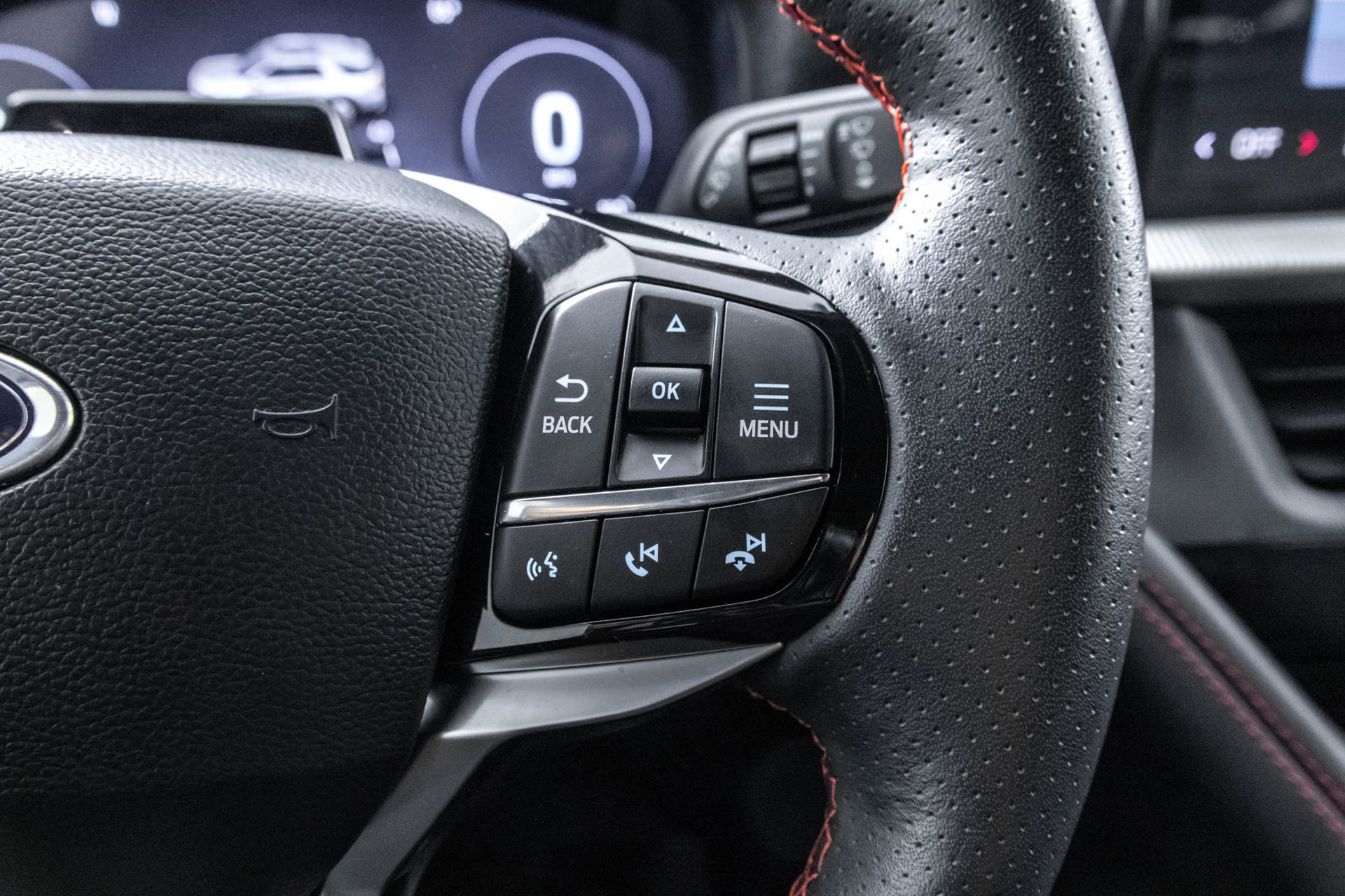 Used 2025 Ford Explorer ST-Line AWD/4WD image 28