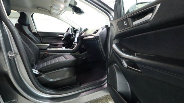 Used 2023 Ford Edge SE image 10