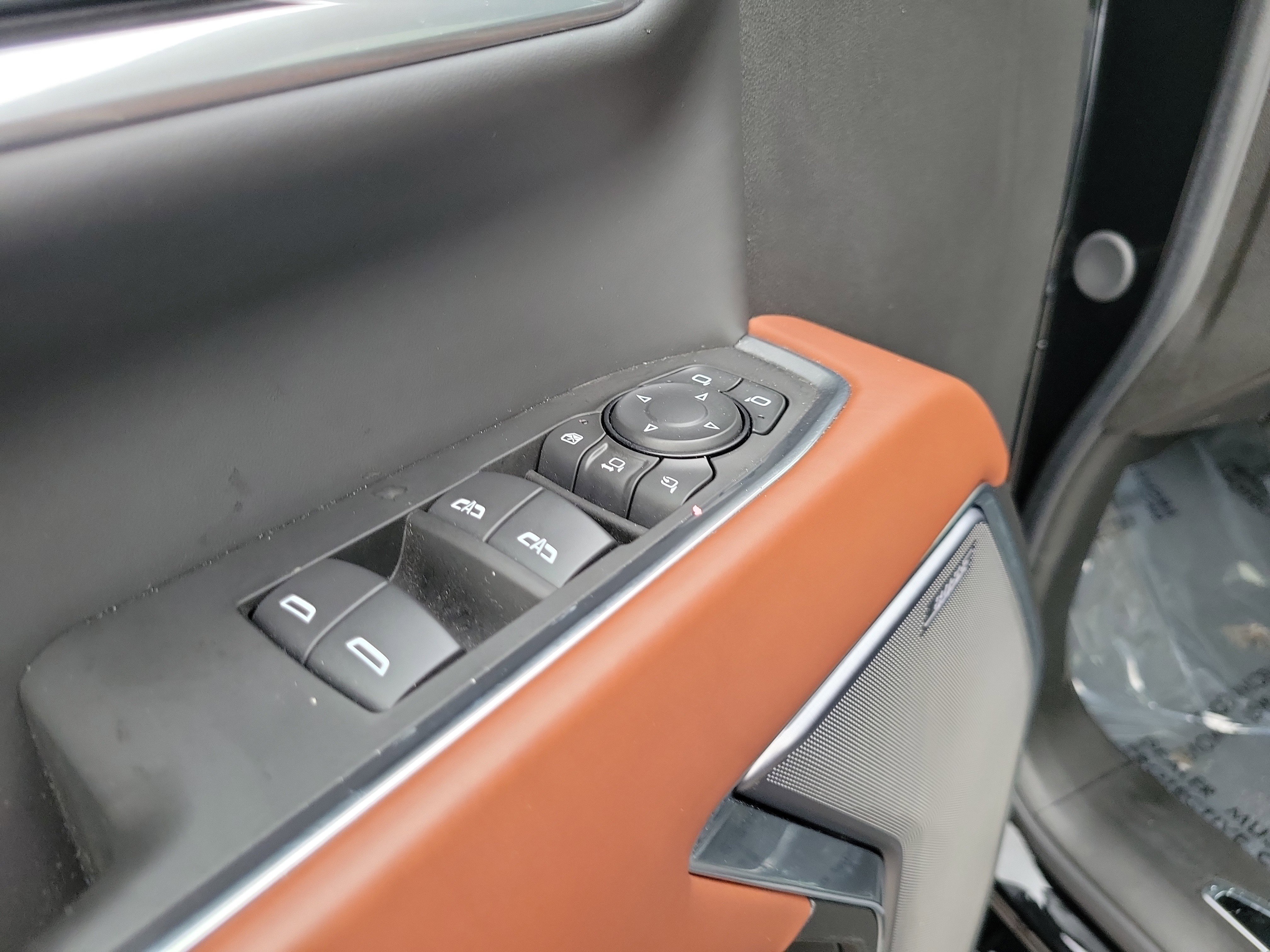 Used 2025 GMC Sierra 3500 Denali Ultimate image 24