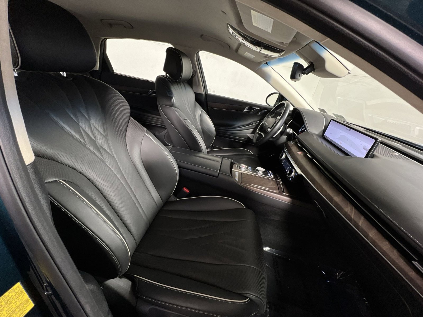 Used 2023 Genesis G80 image 26