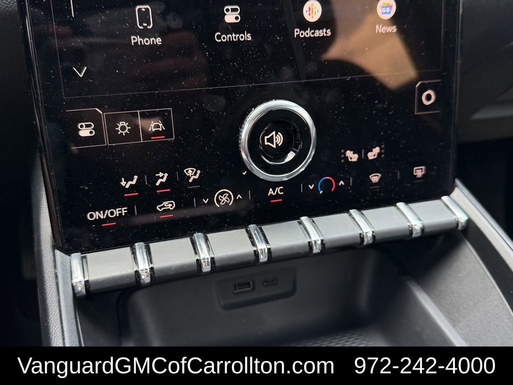 Used 2025 GMC Terrain Elevation w/ Technology Package II AWD/4WD image 22