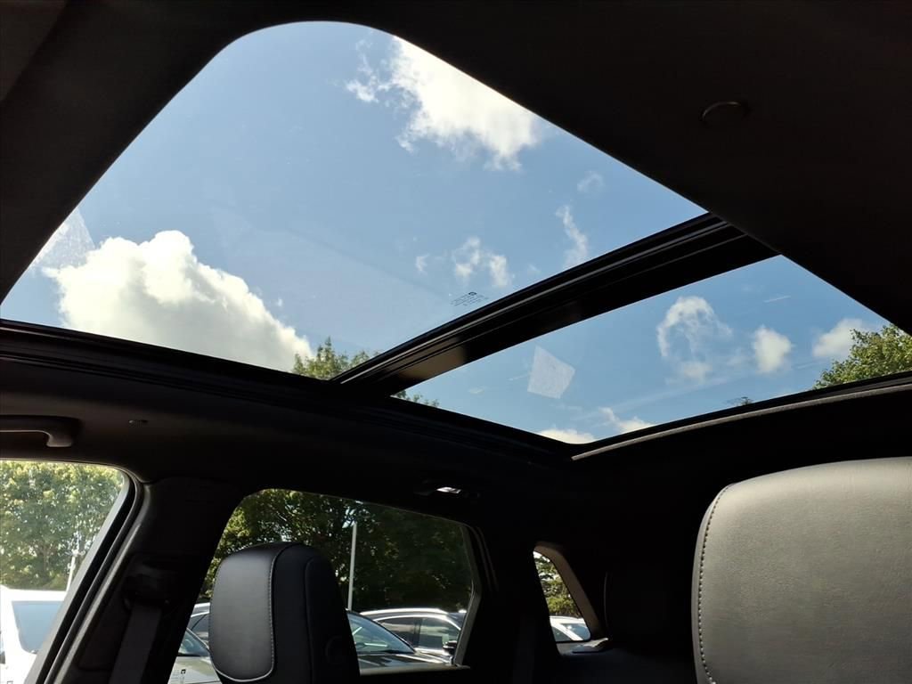 New 2025 Cadillac XT5 Premium Luxury w/ LPO, Floor Liner Package image 11