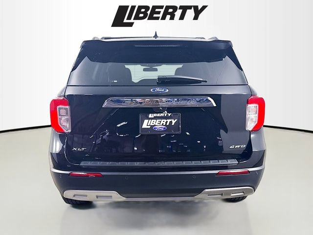 Certified 2022 Ford Explorer XLT w/ Equipment Group 202A image 6