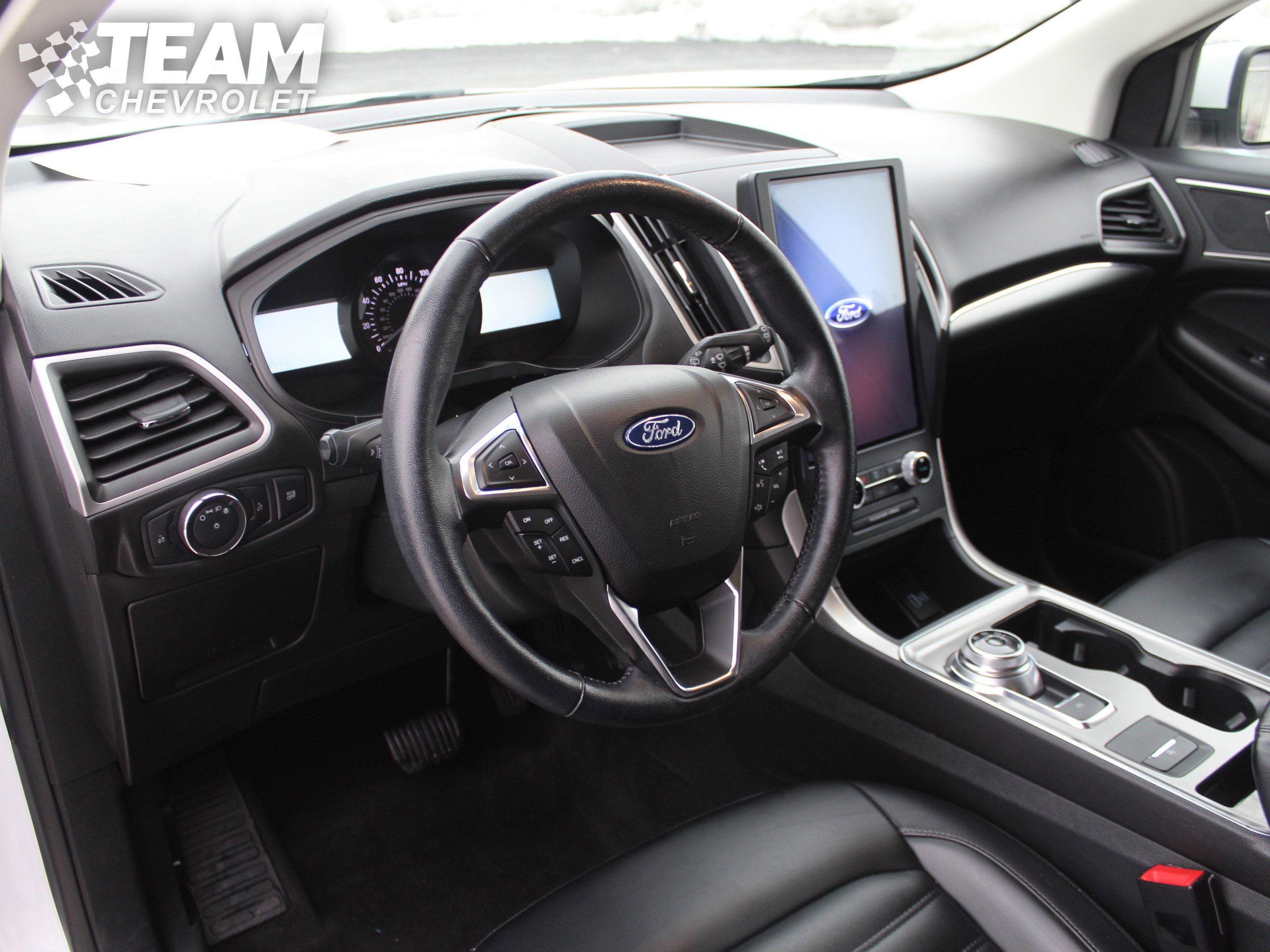 Used 2022 Ford Edge SEL image 12