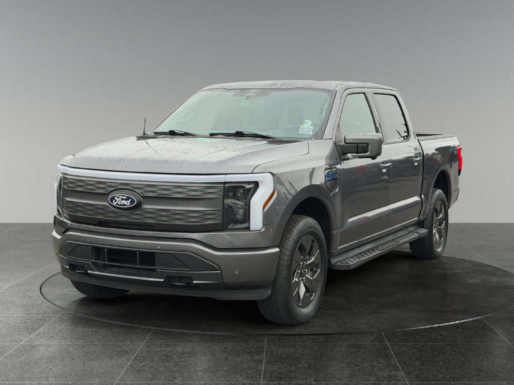 Used 2024 Ford F150 Lightning Lariat AWD/4WD image 3