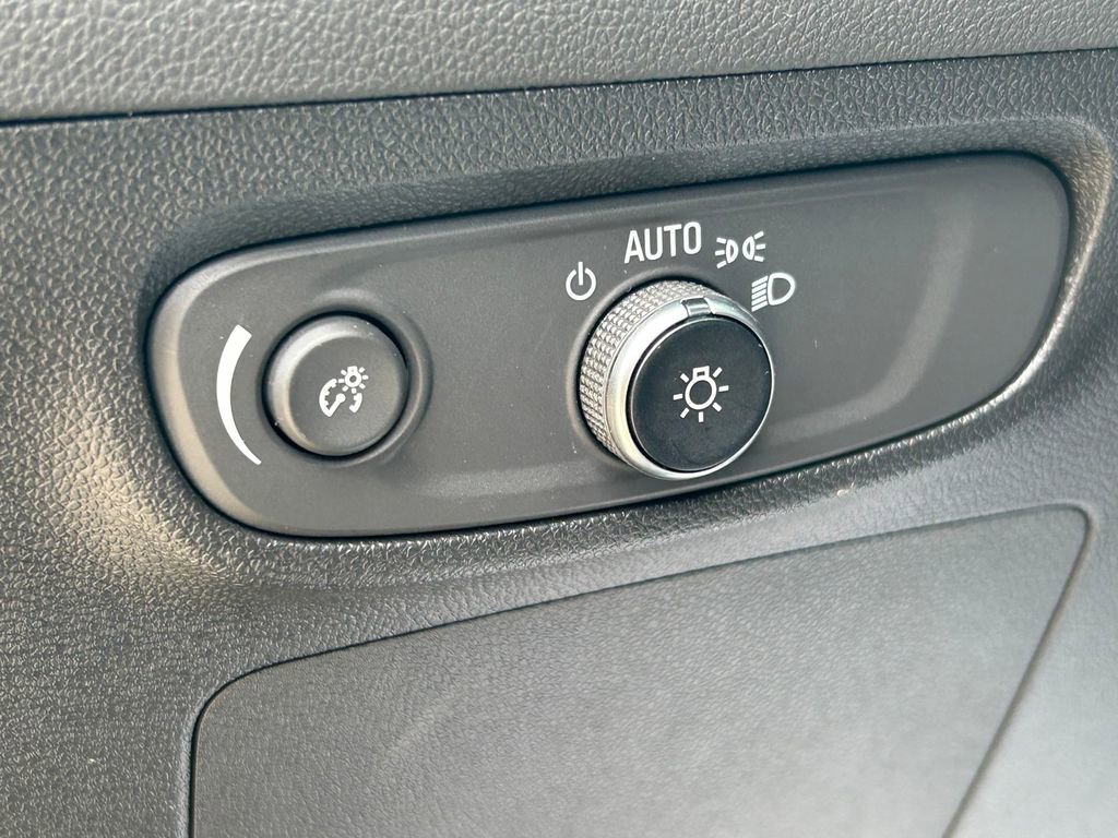 Used 2025 Buick Encore GX Preferred FWD image 23