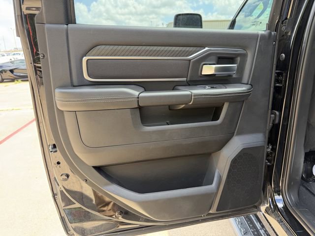 New 2026 RAM 3500 Big Horn AWD/4WD image 16
