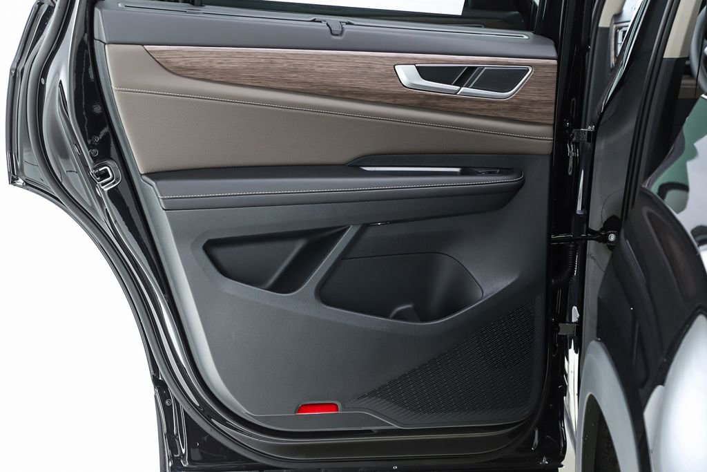 New 2026 Volkswagen Atlas SEL image 17