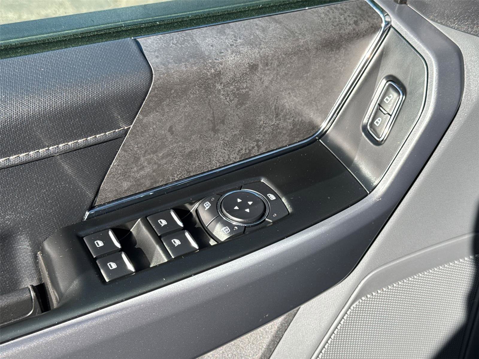 Used 2025 Ford F150 XLT w/ Equipment Group 301A Standard image 29