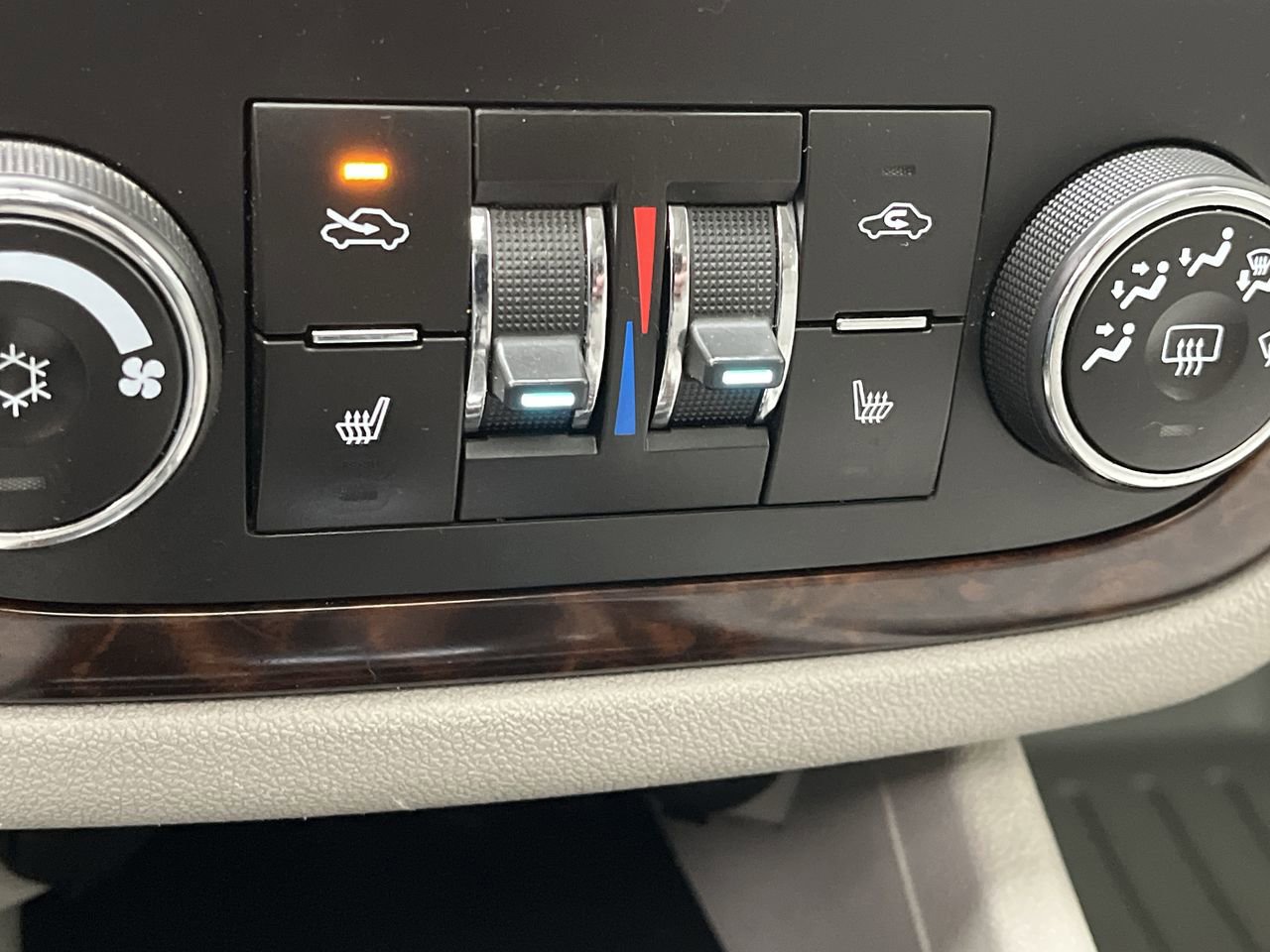 Used 2014 Chevrolet Impala LTZ image 18