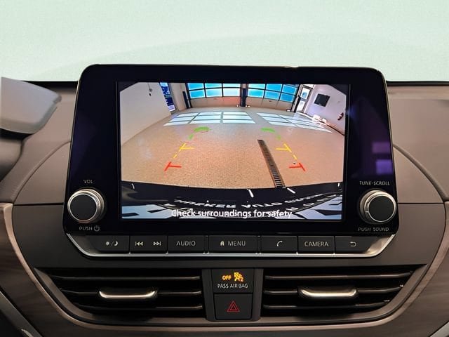 Used 2025 Nissan Altima 2.5 SV FWD image 22