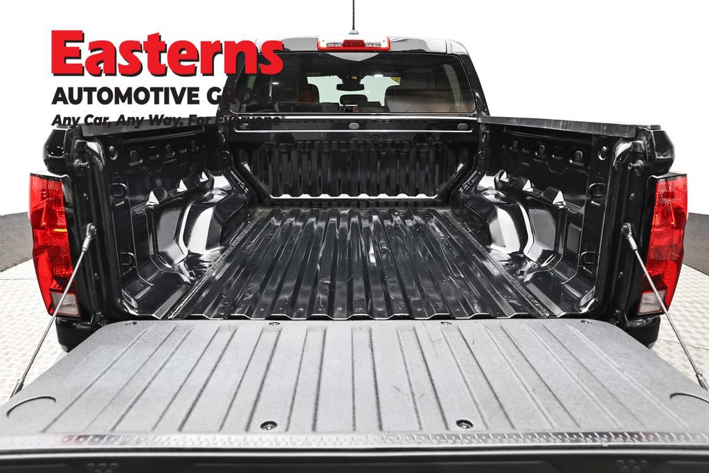Used 2023 Chevrolet Colorado W/T RWD image 9