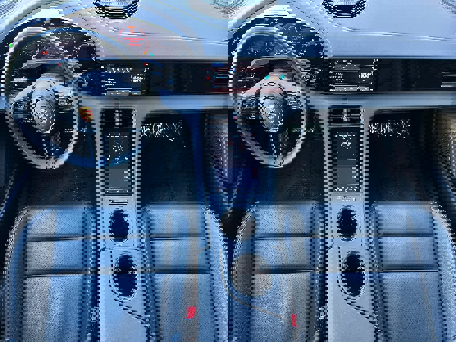 Used 2022 Porsche Taycan image 6