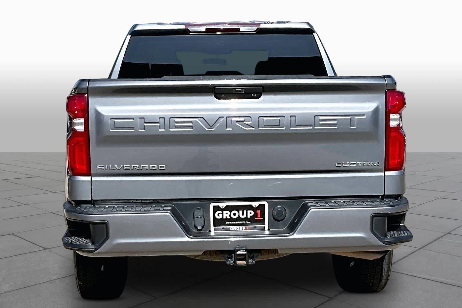 Used 2022 Chevrolet Silverado 1500 Custom w/ Safety Confidence Package AWD/4WD image 5