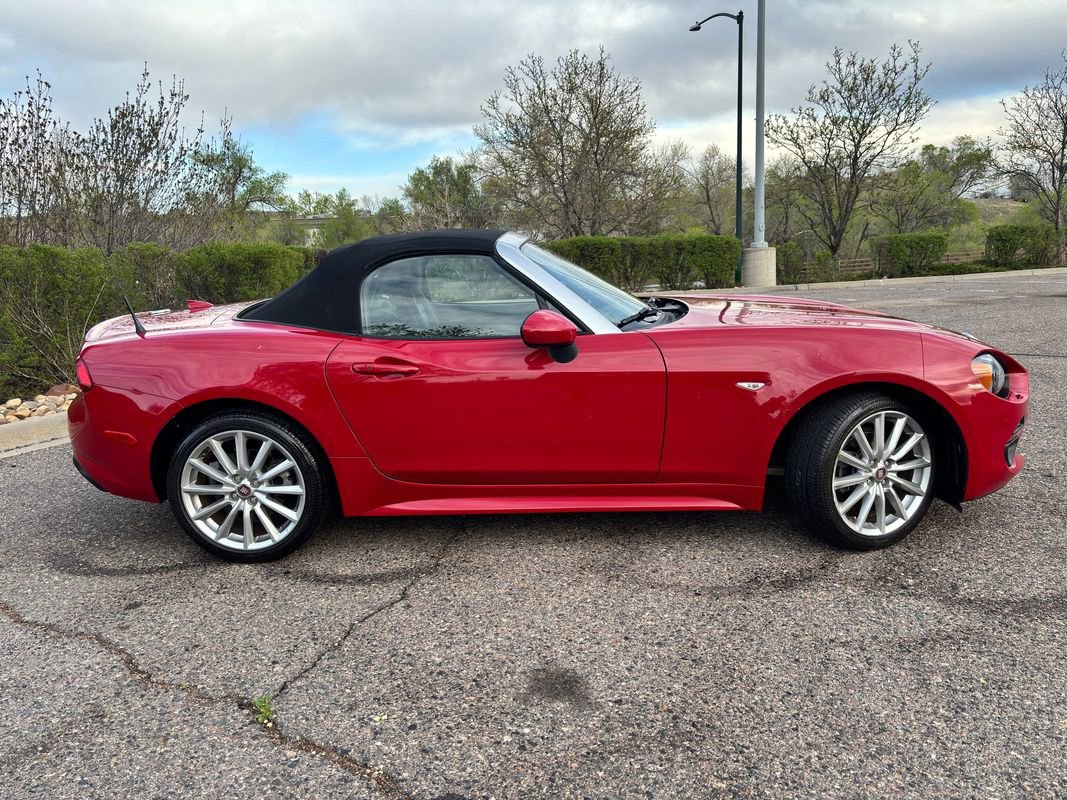 Used 2017 FIAT 124 Spider Lusso image 29