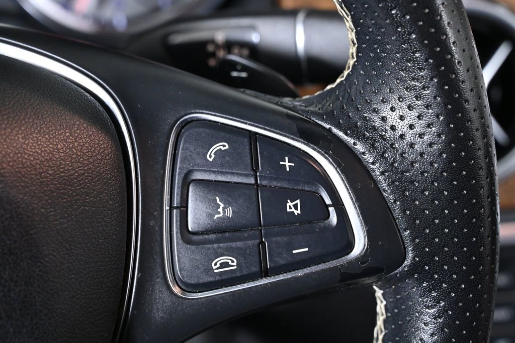 Used 2016 Mercedes-Benz GLA 250 4MATIC image 12