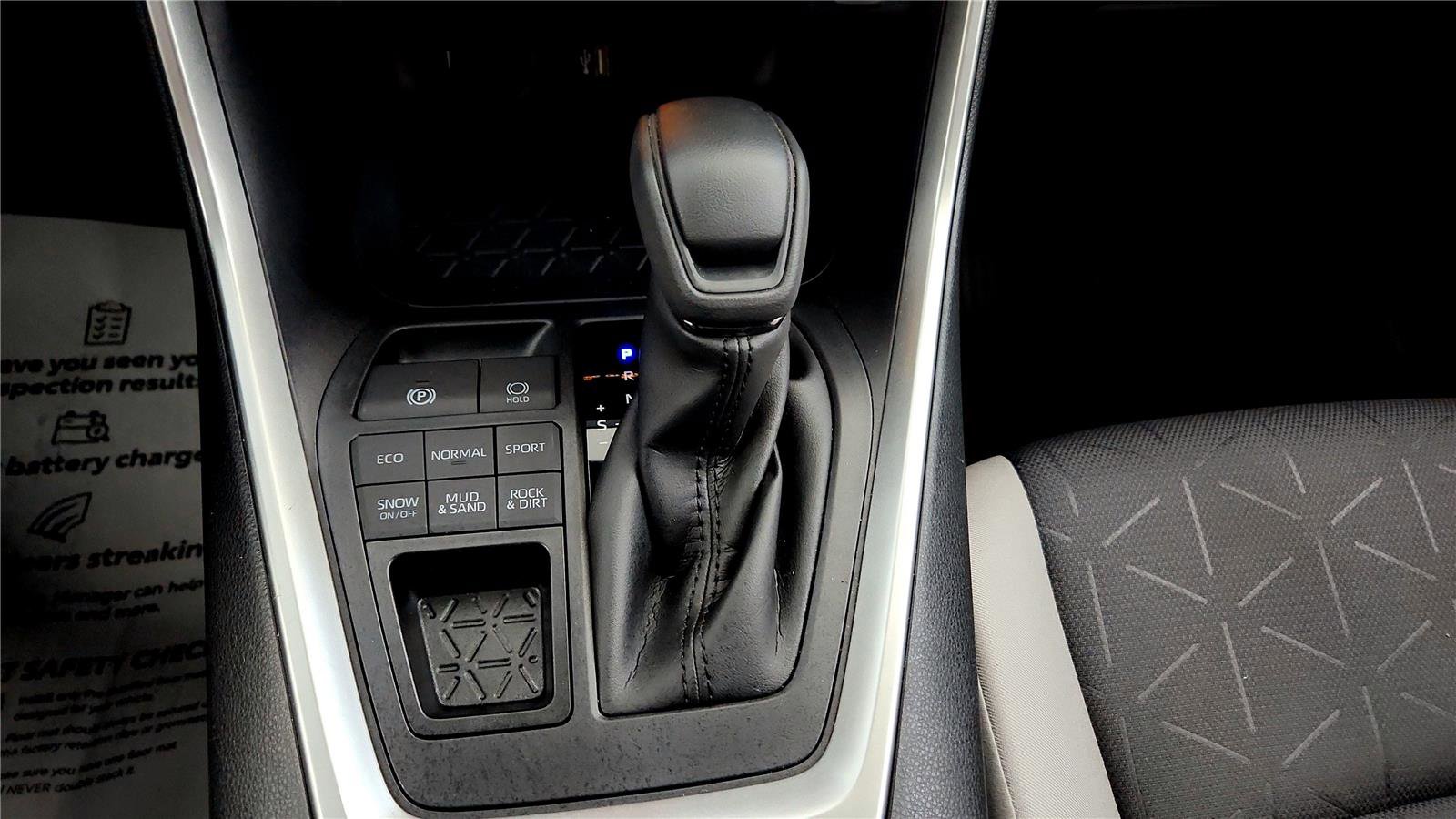 Used 2023 Toyota RAV4 XLE w/ Convenience Package image 29