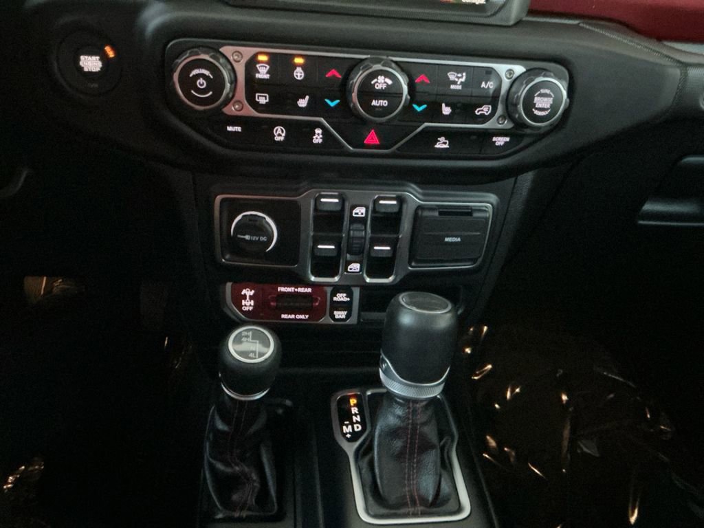 Used 2023 Jeep Gladiator Rubicon w/ LED Lighting Group image 21