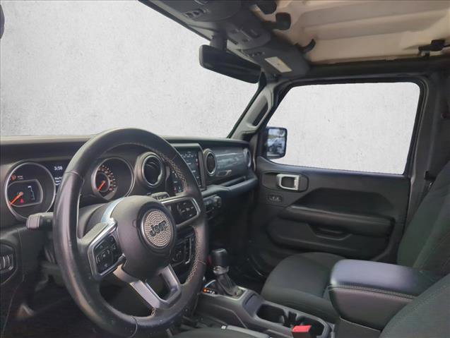 Used 2018 Jeep Wrangler Unlimited Sahara image 23