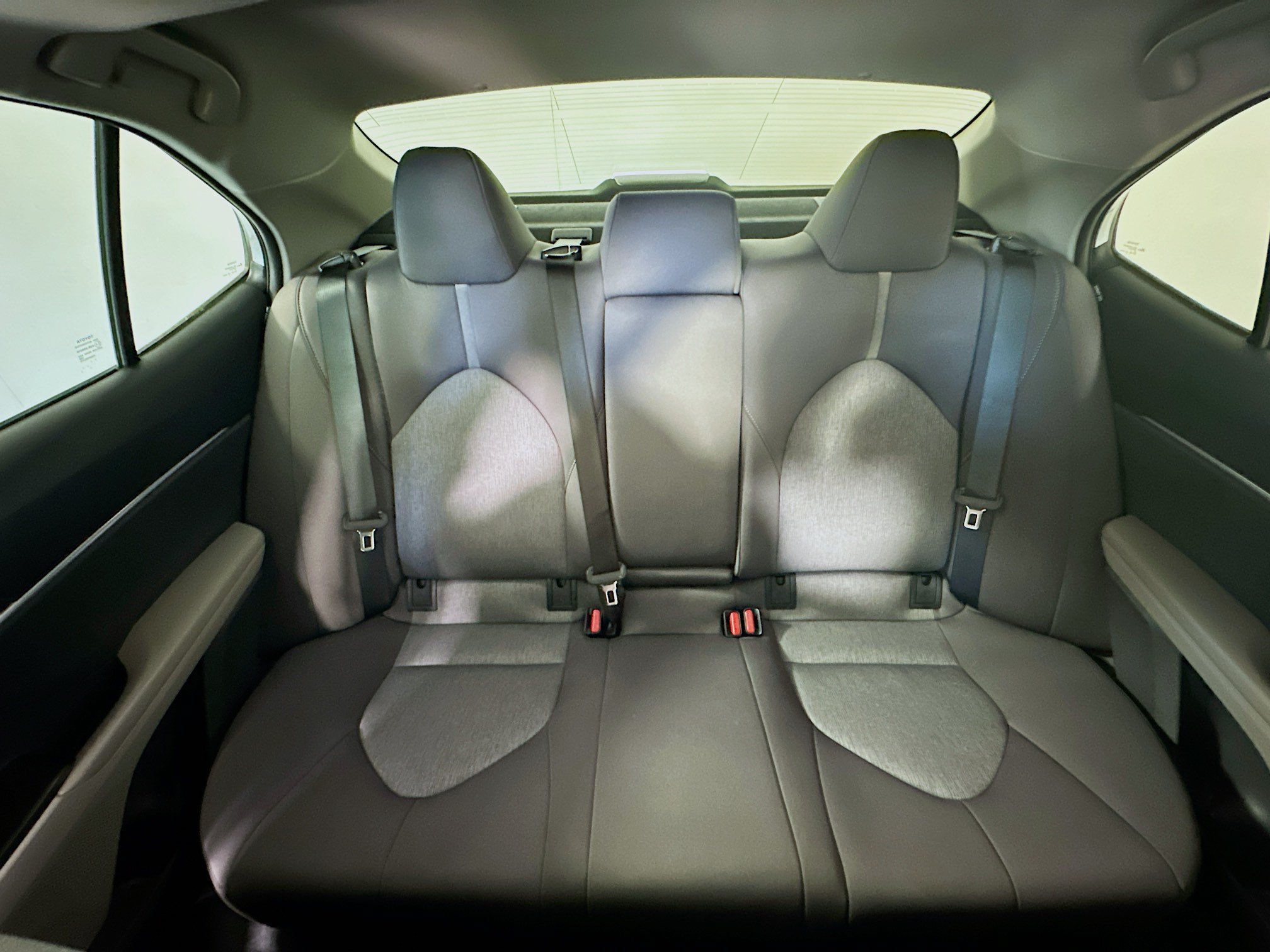 Used 2024 Toyota Camry LE w/ Convenience Package FWD image 30