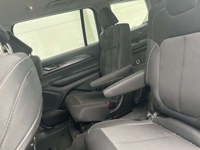 Certified 2023 Jeep Grand Cherokee L Laredo w/ Luxury Tech Group I image 8