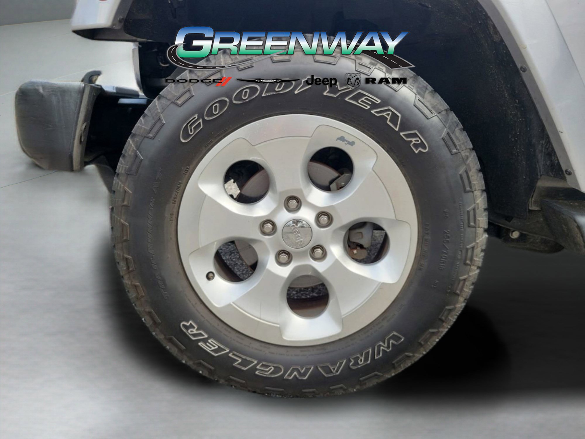 Used 2013 Jeep Wrangler Unlimited Sahara w/ Connectivity Group image 28