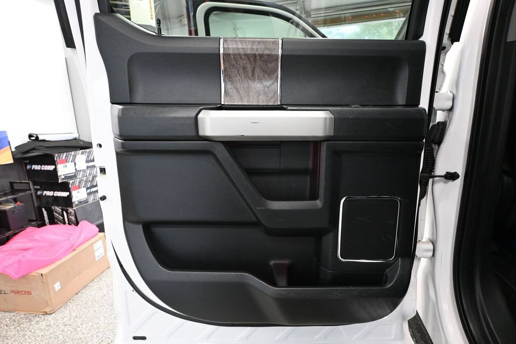 Used 2017 Ford F350 Lariat w/ Lariat Ultimate Package AWD/4WD image 30
