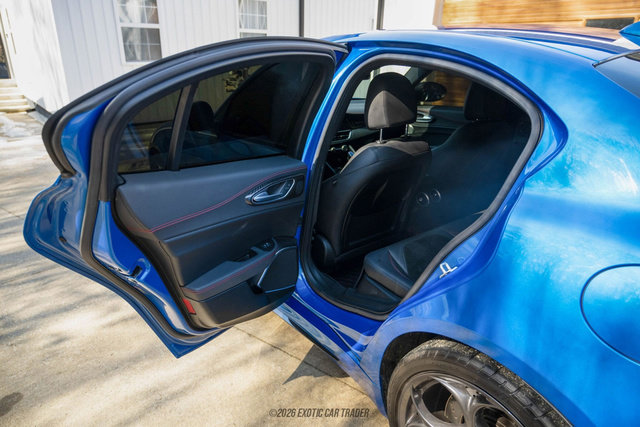 Used 2020 Alfa Romeo Giulia Quadrifoglio w/ Nero Edizione image 25