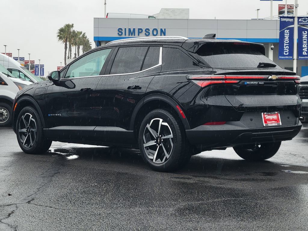 Used 2026 Chevrolet Equinox EV LT image 2