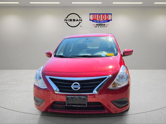 Used 2015 Nissan Versa SV FWD image 6