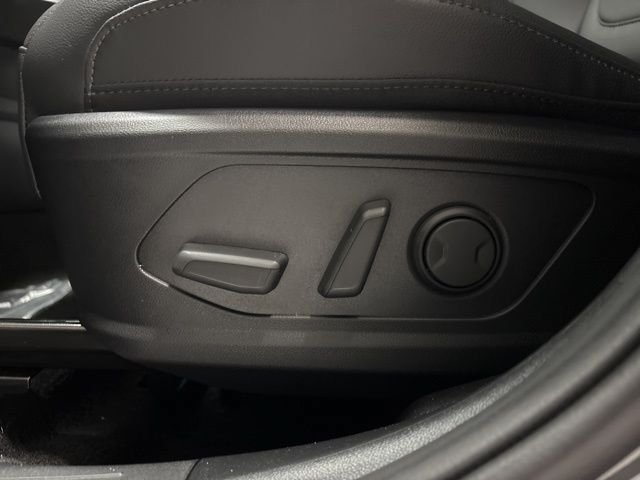Used 2026 Hyundai Santa Cruz SEL AWD/4WD image 7