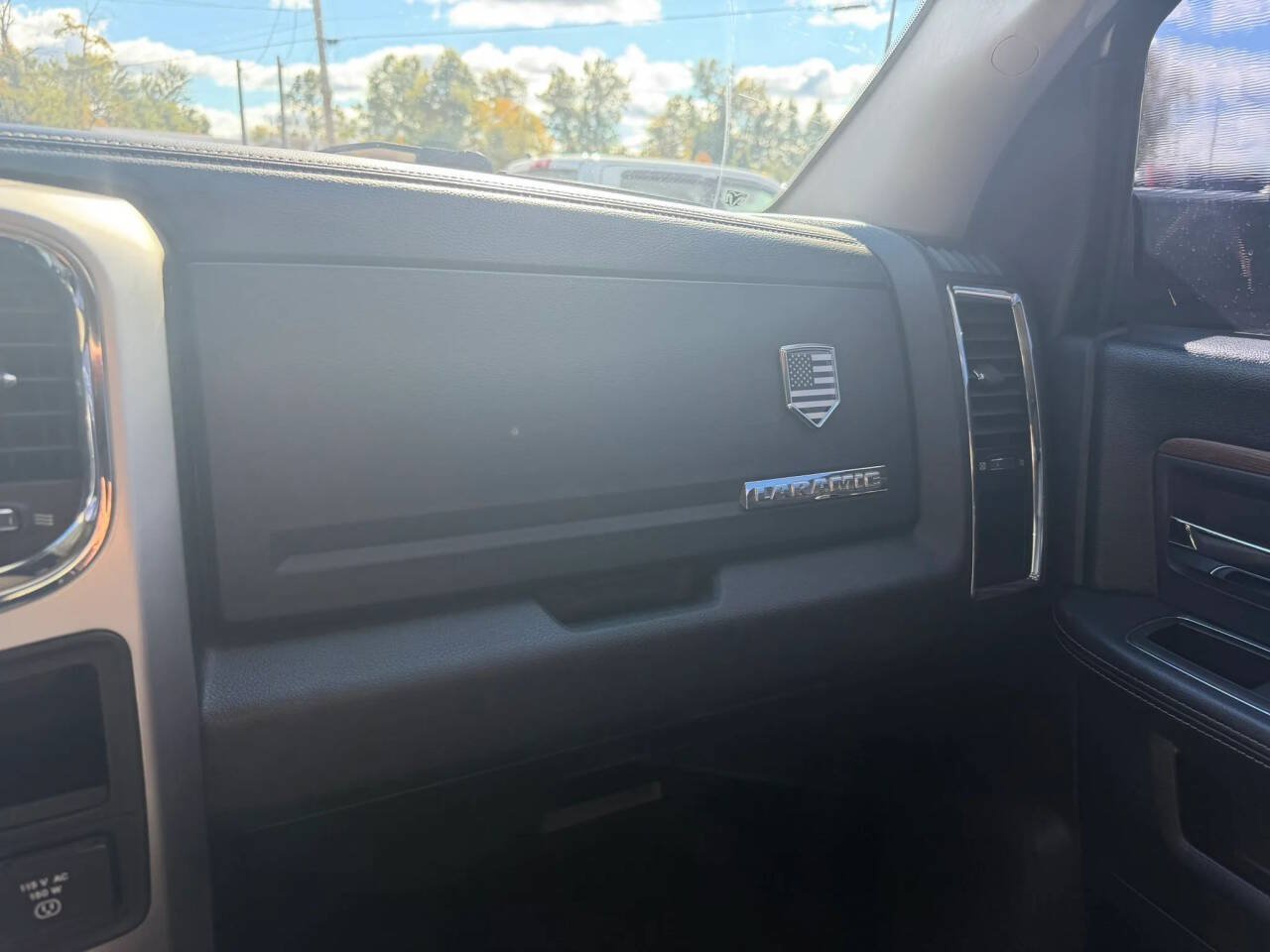 Used 2016 RAM 2500 Laramie AWD/4WD image 42