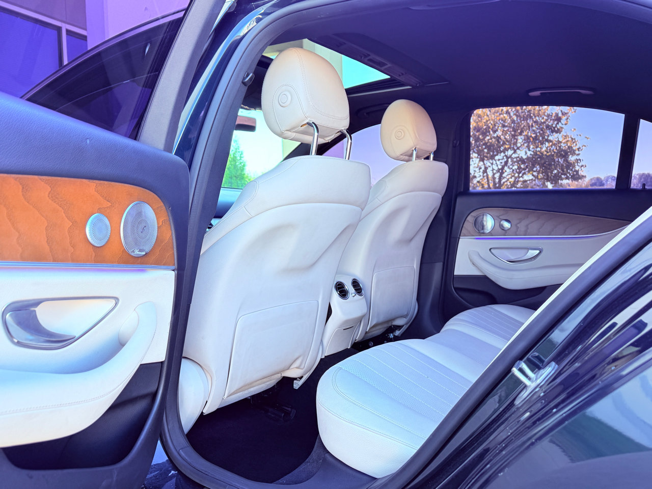 Used 2017 Mercedes-Benz E 300 image 19