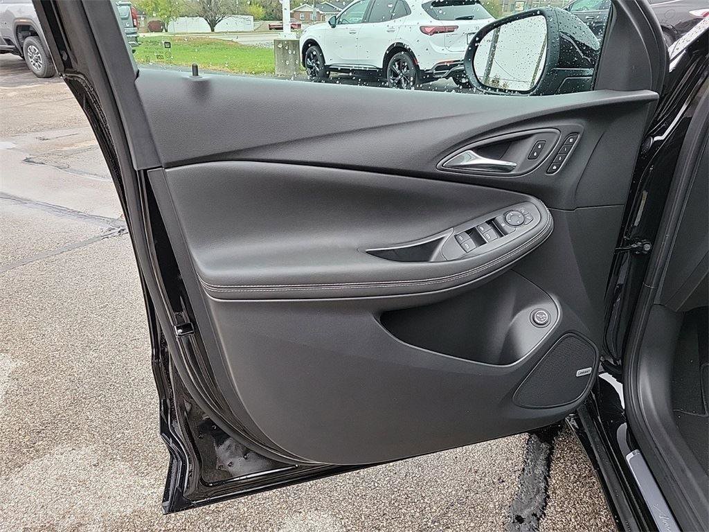 New 2026 Buick Encore GX Avenir w/ Avenir Technology Package image 19