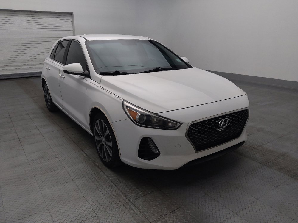 Used 2018 Hyundai Elantra GT FWD image 13