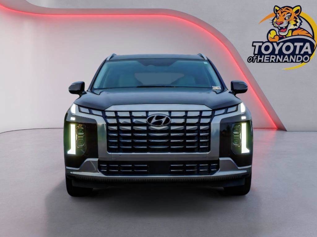 Used 2024 Hyundai Palisade Calligraphy image 2